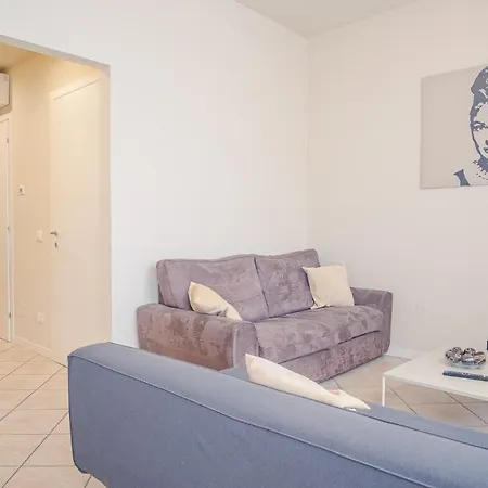 Apartment Sweet - Italian Homing *
